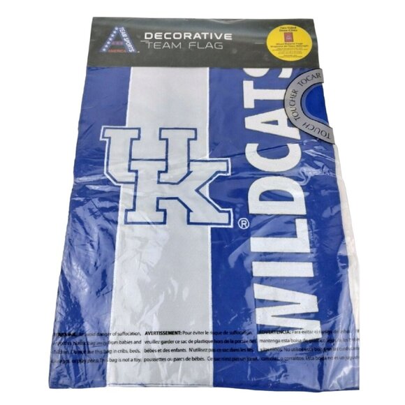 Breeze Decor UK Kentucky Wildcats Garden Flag Banner All Weather 12 x 18 inch - Picture 2 of 9